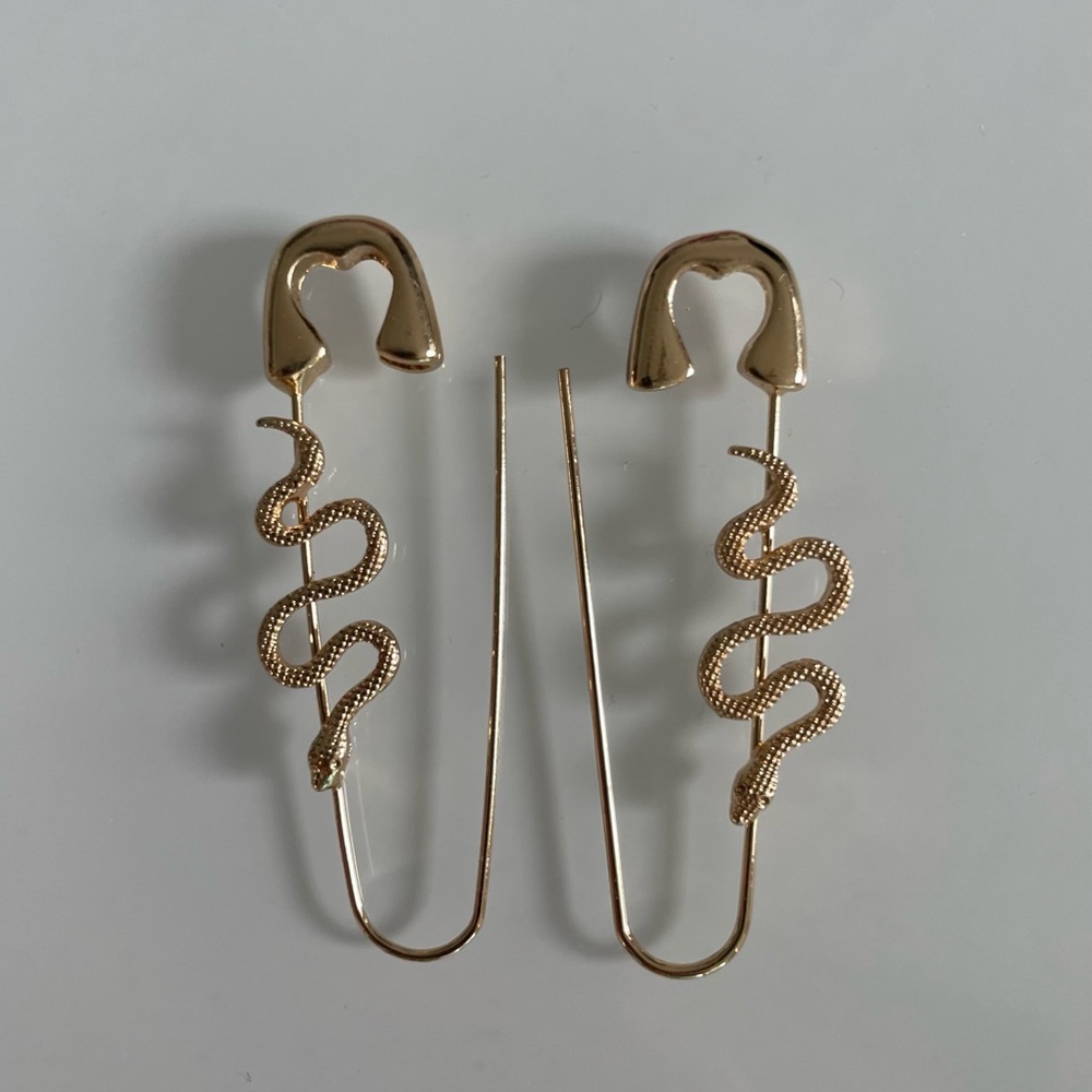 Large Gold Snake Paperclip Earrings (NEVER WORN!!)